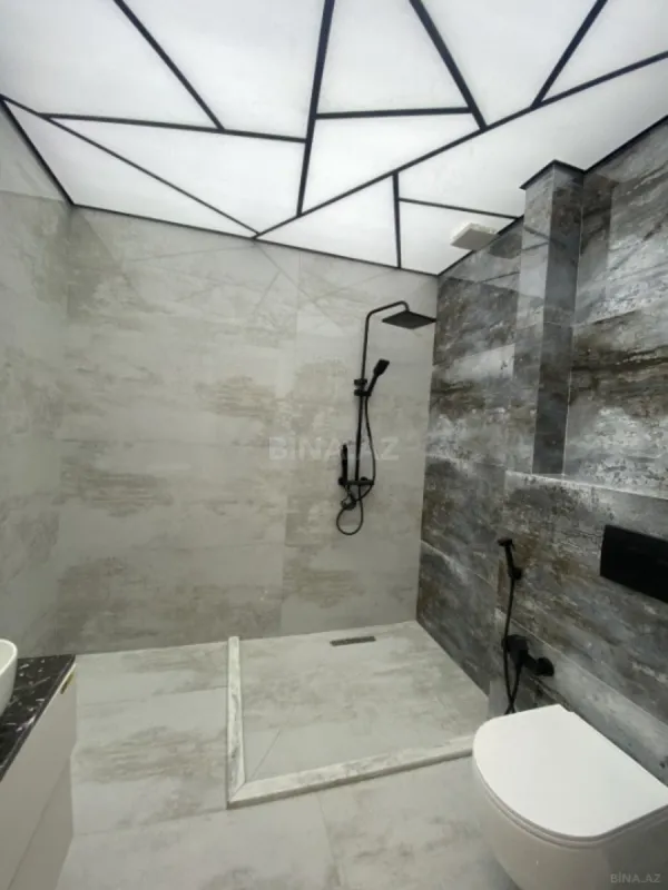 Satılır 3 otaqlı mənzil 167 m²