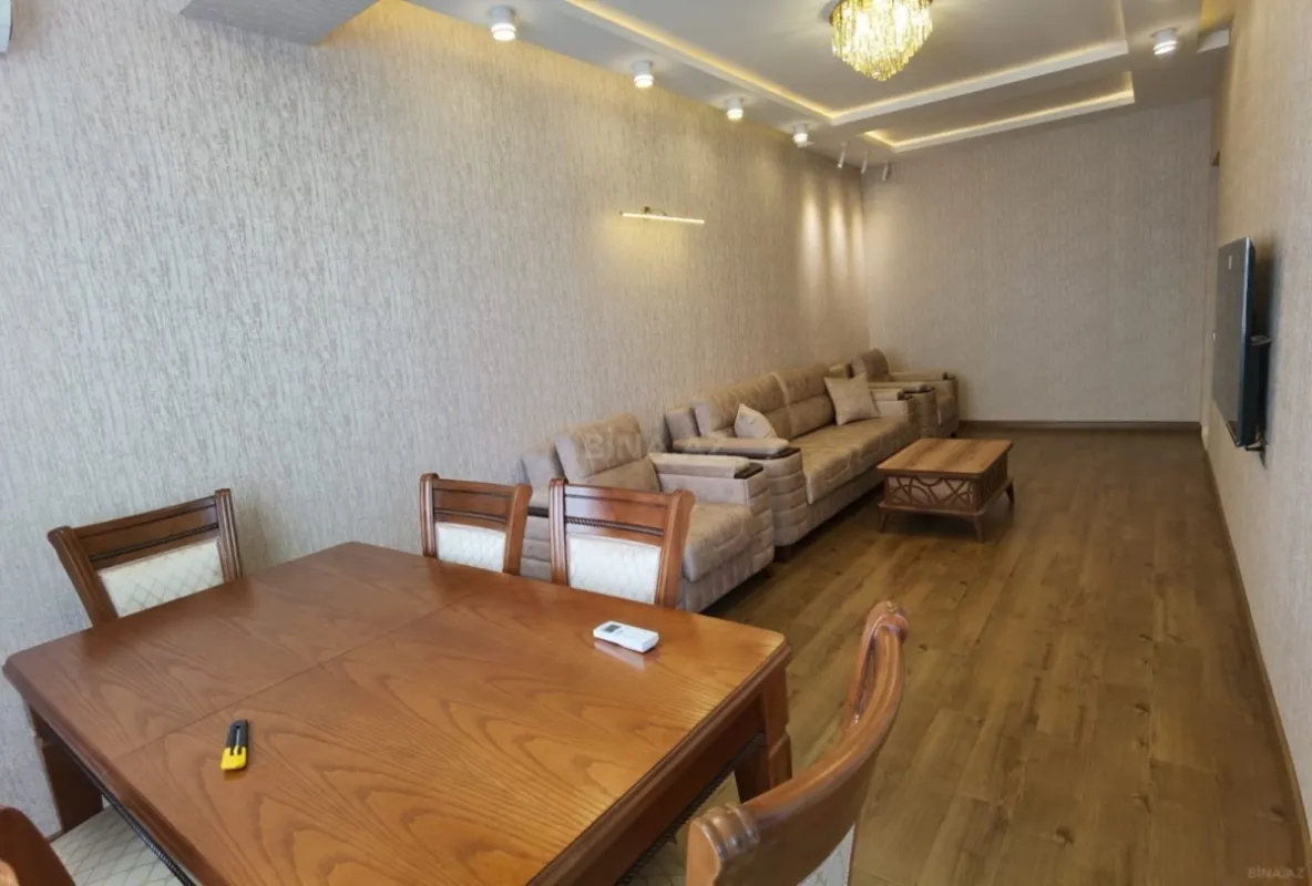 Satılır 2 otaqlı mənzil 74 m²