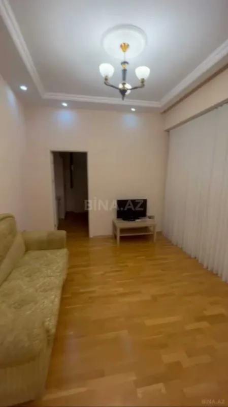 Kirayə verilir 2 otaqlı mənzil 65 m²