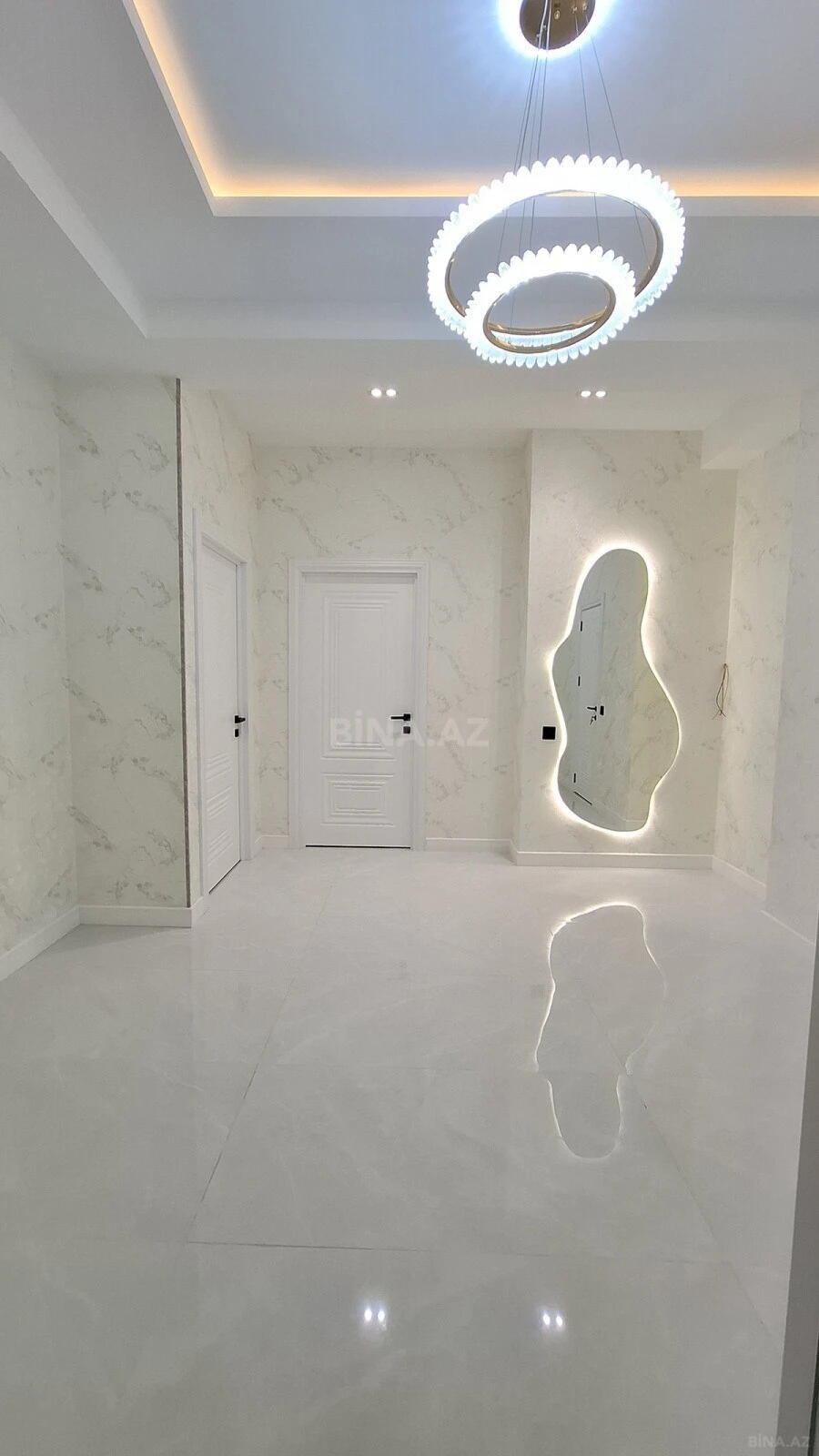 Satılır 2 otaqlı mənzil 65 m²