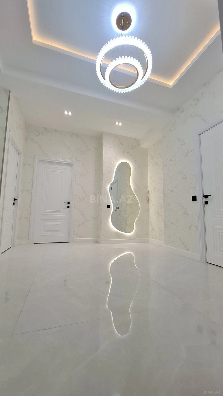 Satılır 2 otaqlı mənzil 65 m²