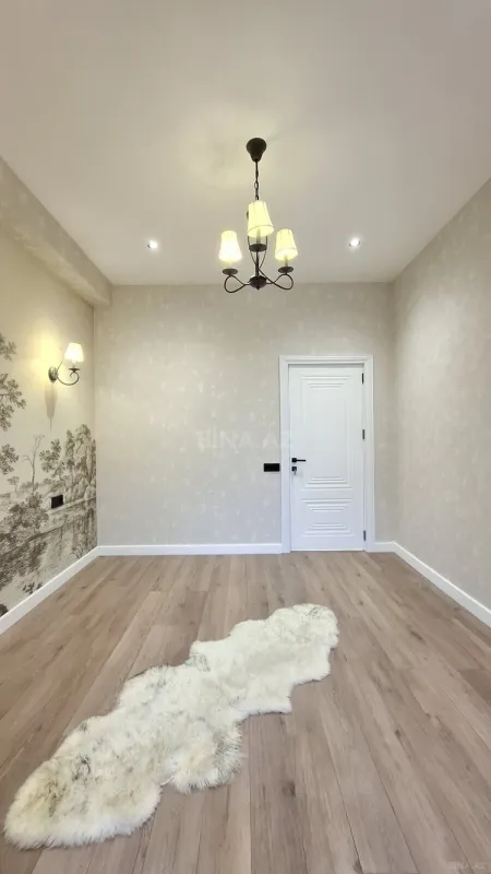 Satılır 2 otaqlı mənzil 65 m²