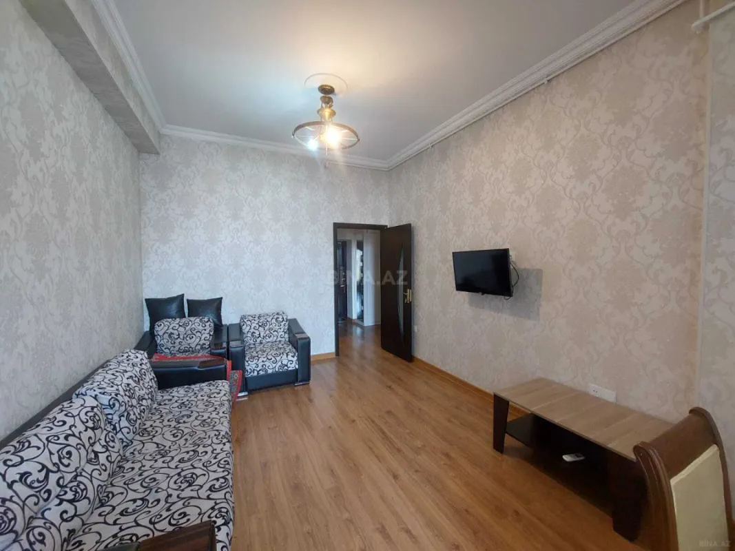 Kirayə verilir 2 otaqlı mənzil 65 m²