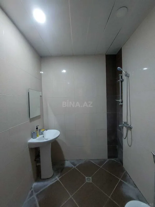 Kirayə verilir 2 otaqlı mənzil 65 m²