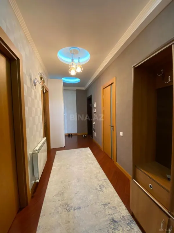 Kirayə verilir 2 otaqlı mənzil 80 m²