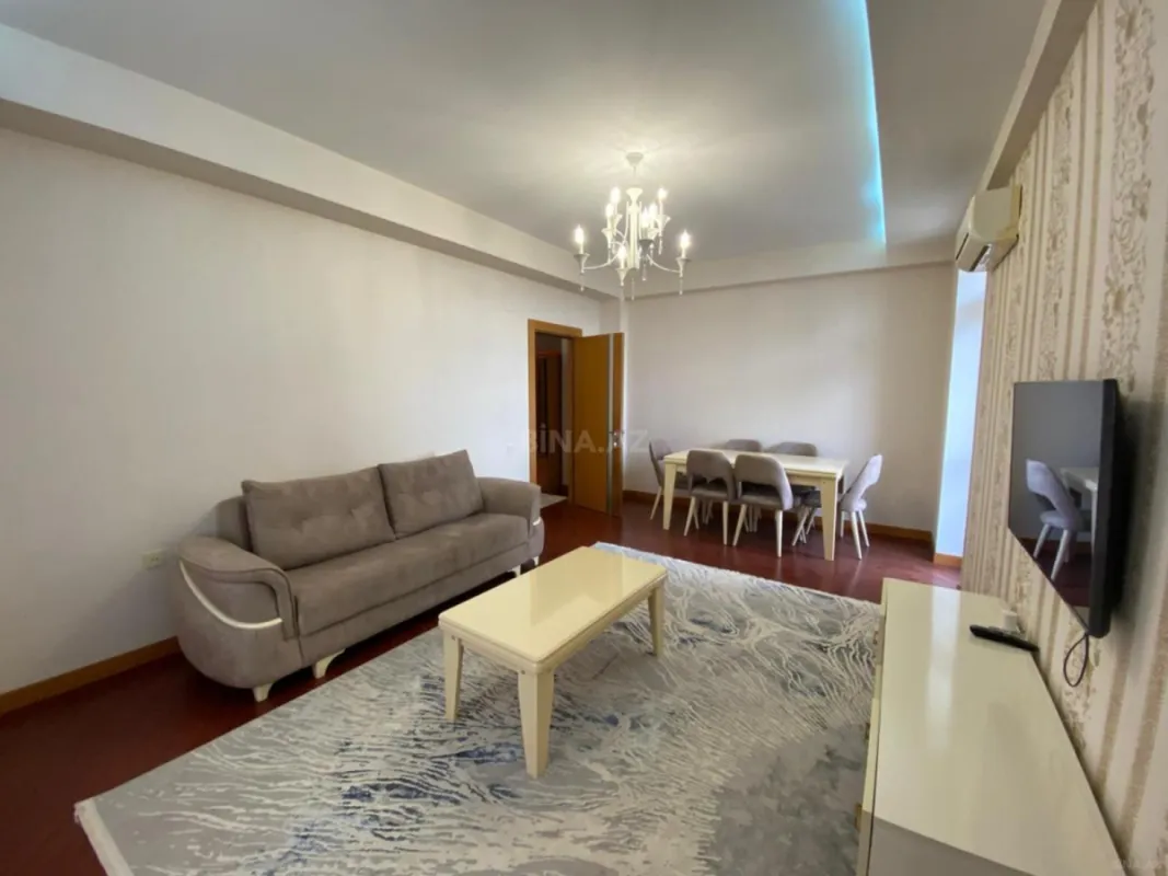 Kirayə verilir 2 otaqlı mənzil 80 m²
