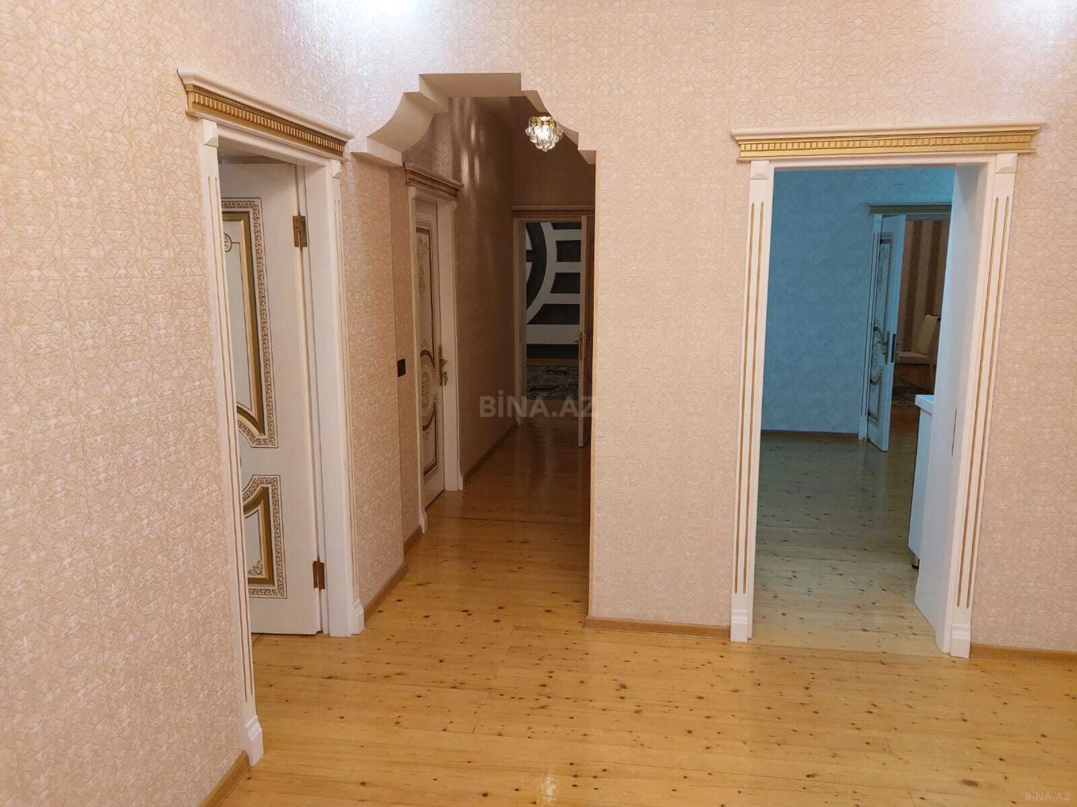 Satılır 4 otaqlı həyət evi 135 m²