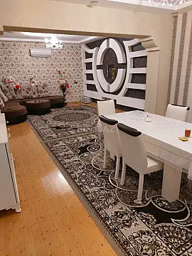 Satılır 4 otaqlı həyət evi 135 m²