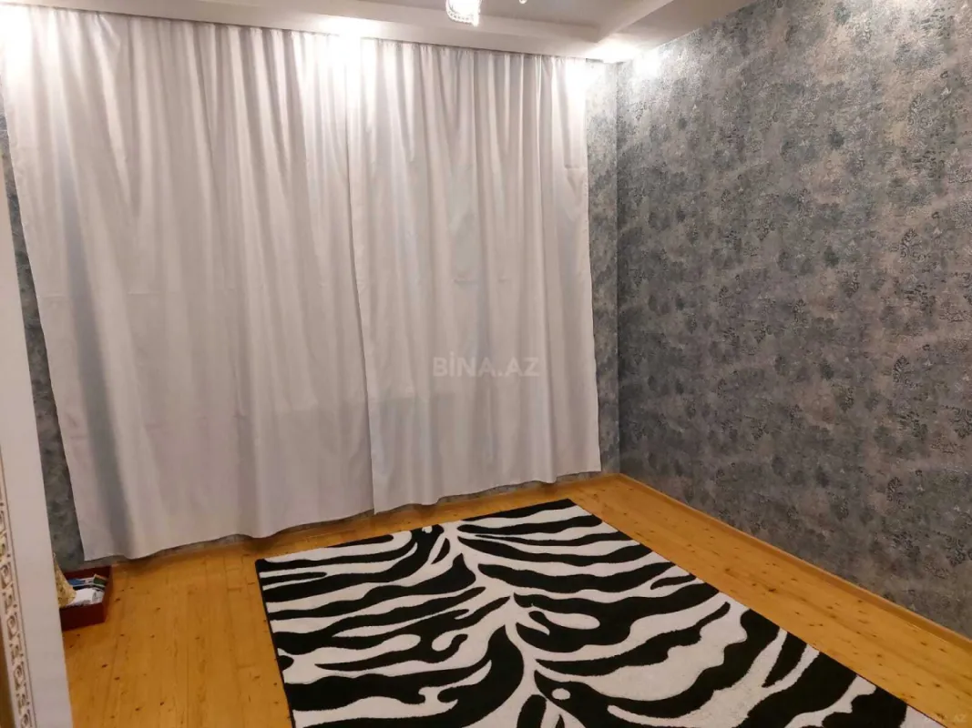 Satılır 4 otaqlı həyət evi 135 m²