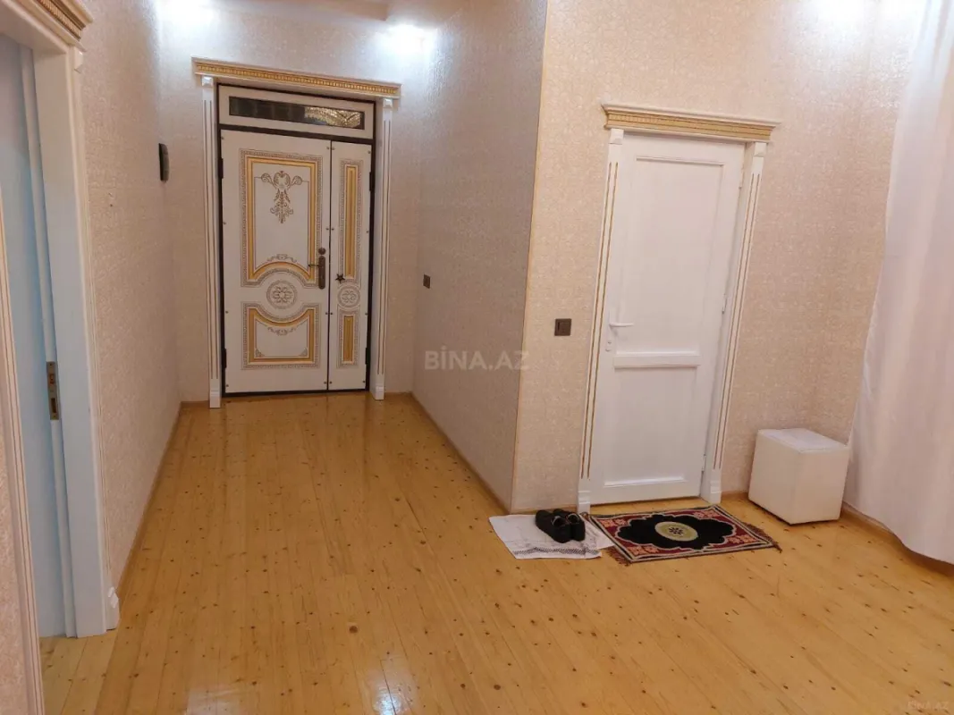 Satılır 4 otaqlı həyət evi 135 m²