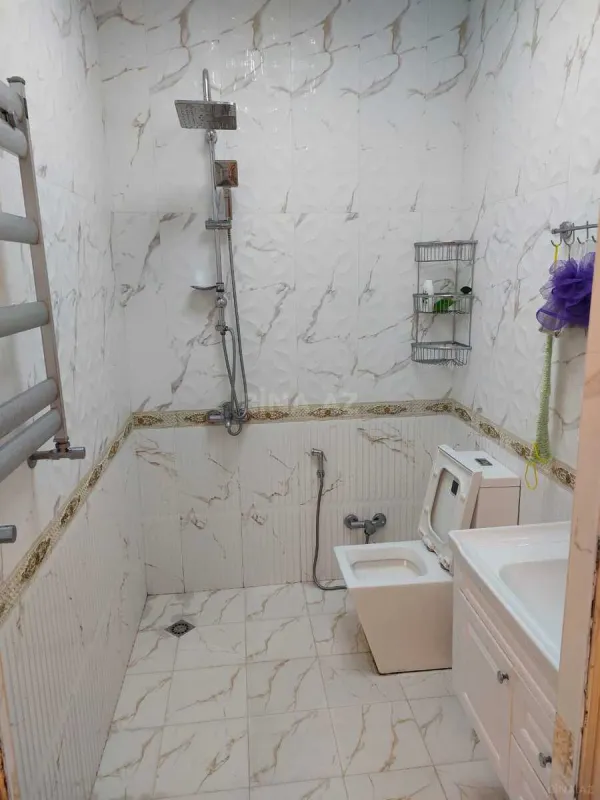 Satılır 4 otaqlı həyət evi 135 m²