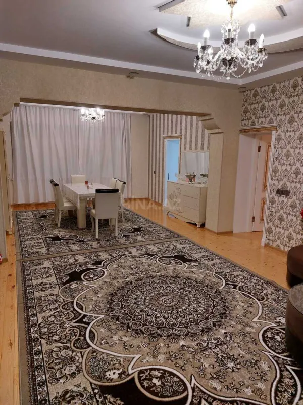 Satılır 4 otaqlı həyət evi 135 m²