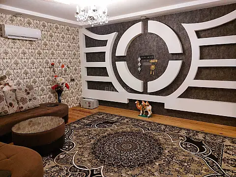 Satılır 4 otaqlı həyət evi 135 m²