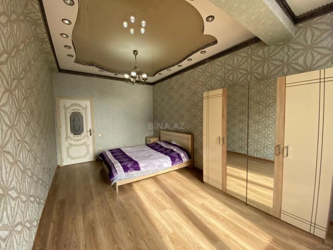 Kirayə verilir 2 otaqlı mənzil 80 m²