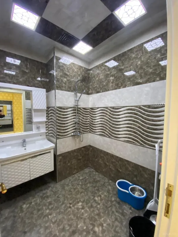 Kirayə verilir 2 otaqlı mənzil 80 m²