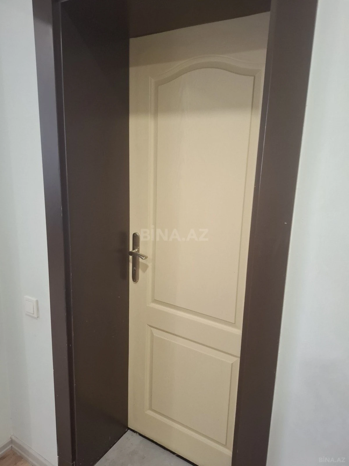 Kirayə verilir 2 otaqlı ofis 60 m²
