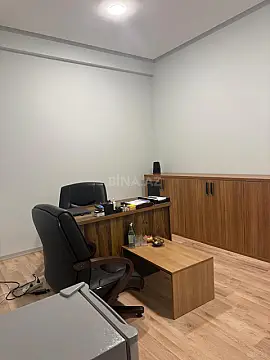 Kirayə verilir 2 otaqlı ofis 60 m²