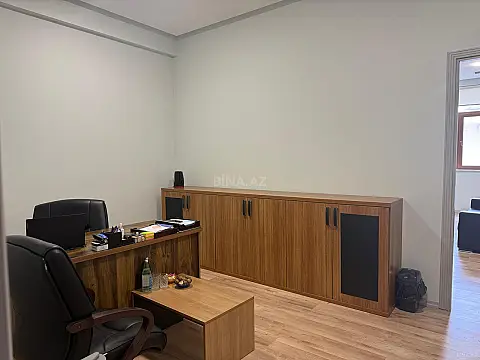 Kirayə verilir 2 otaqlı ofis 60 m²