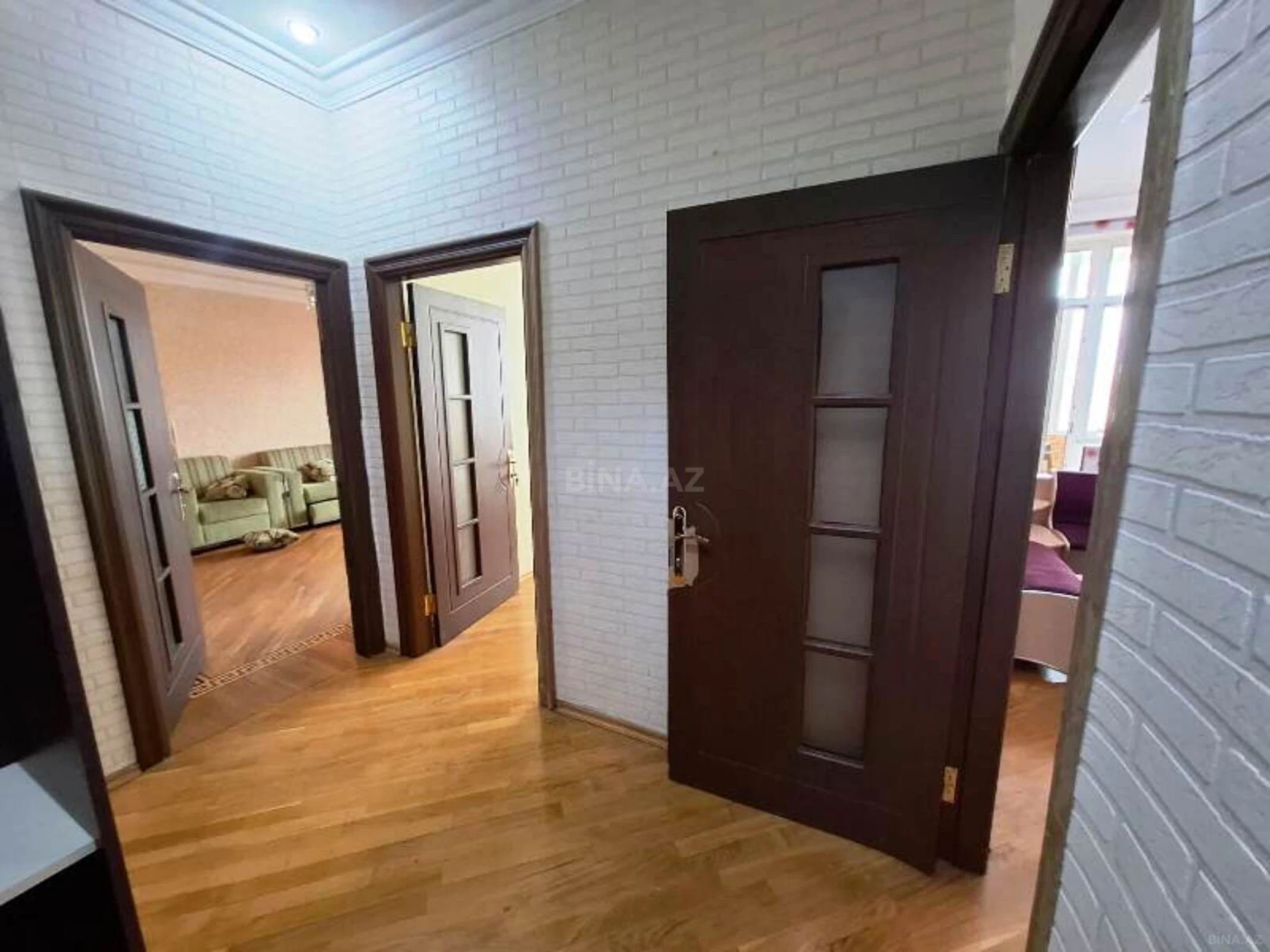 Kirayə verilir 3 otaqlı mənzil 100 m²