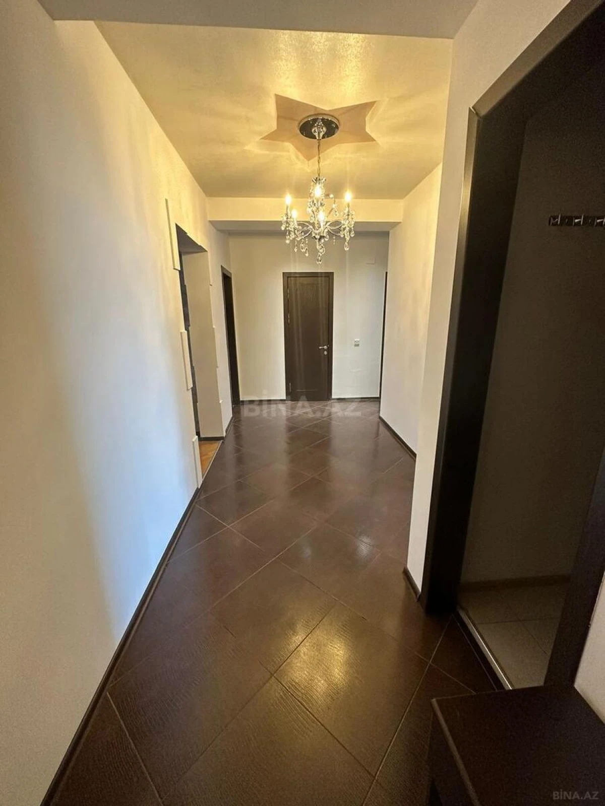Kirayə verilir 3 otaqlı mənzil 130 m²