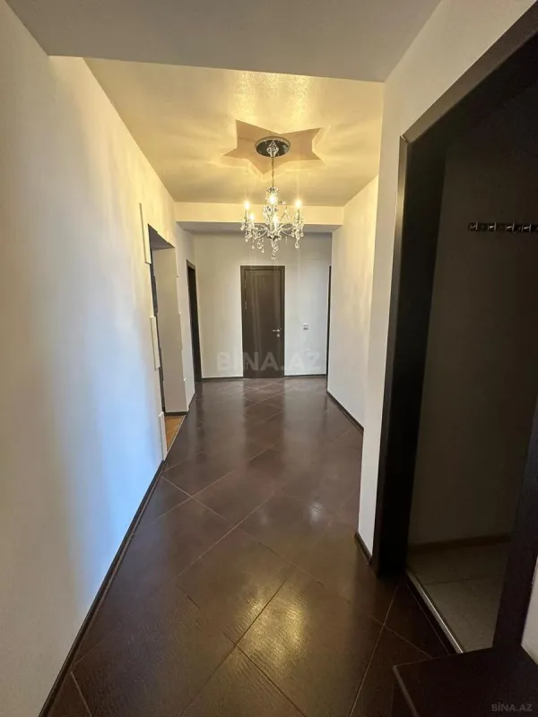Kirayə verilir 3 otaqlı mənzil 130 m²
