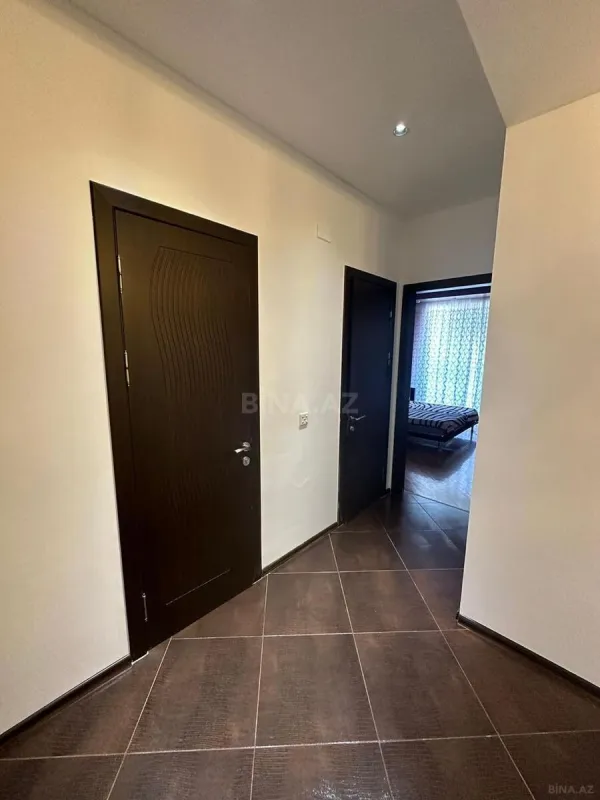 Kirayə verilir 3 otaqlı mənzil 130 m²