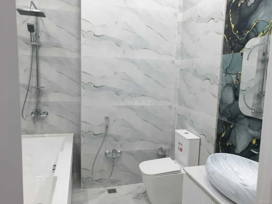Kirayə verilir 3 otaqlı mənzil 141 m²
