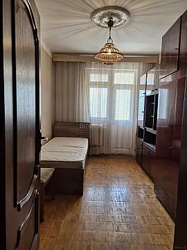 Satılır 4 otaqlı mənzil 100 m²