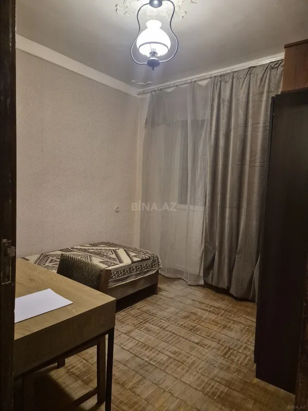 Satılır 4 otaqlı mənzil 100 m²