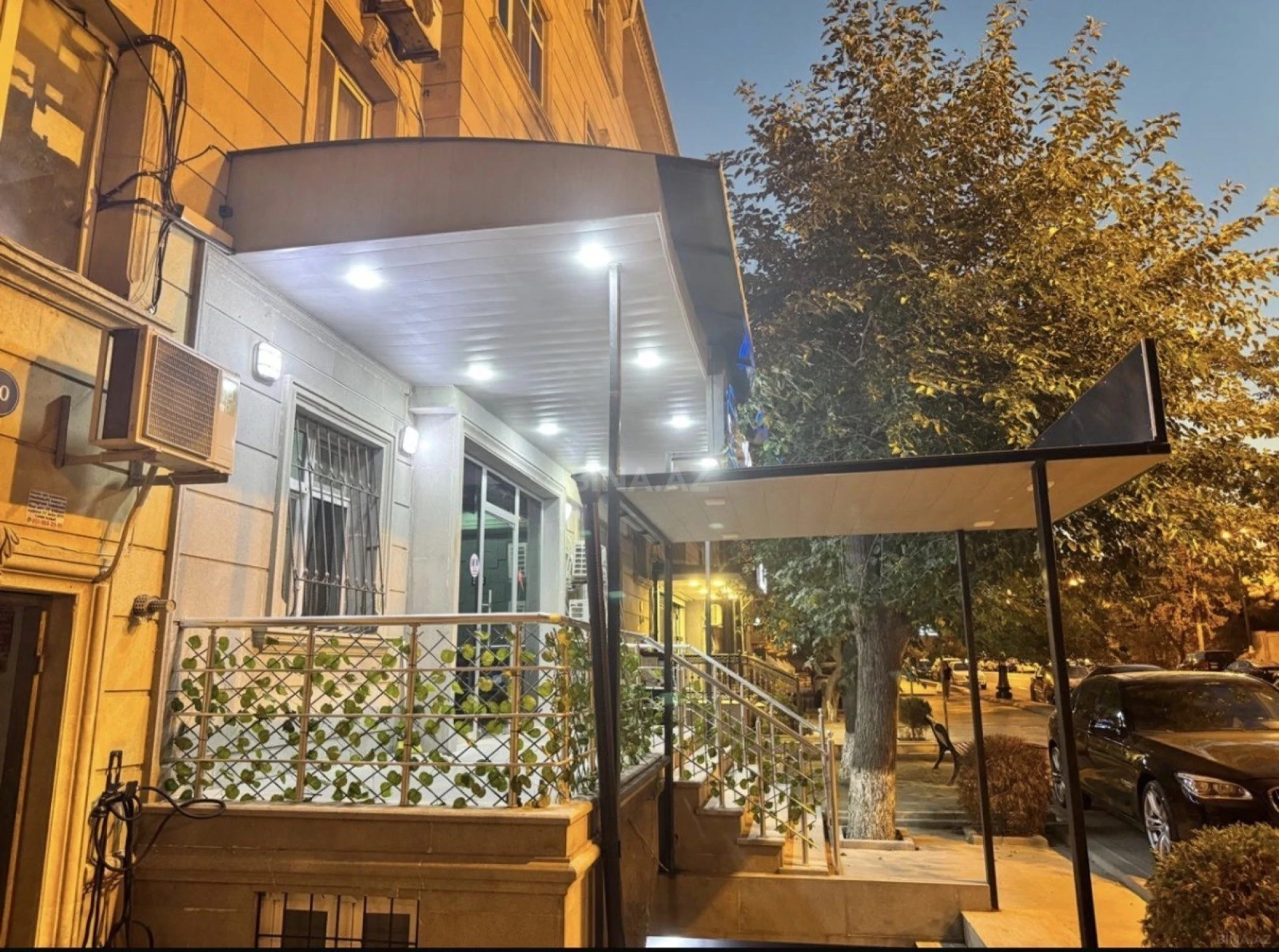 Satılır 3 otaqlı ofis 40 m²