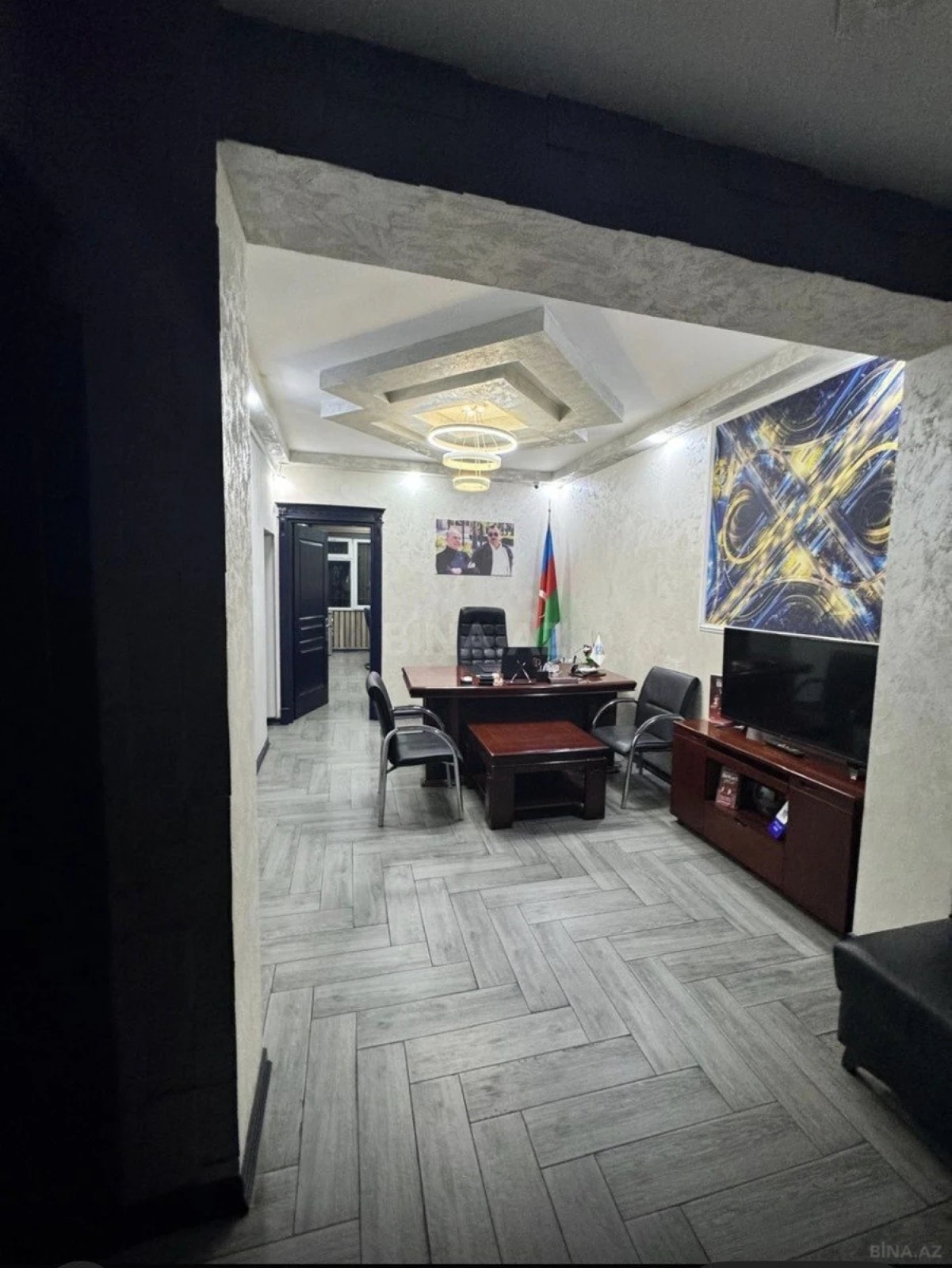 Satılır 3 otaqlı ofis 40 m²
