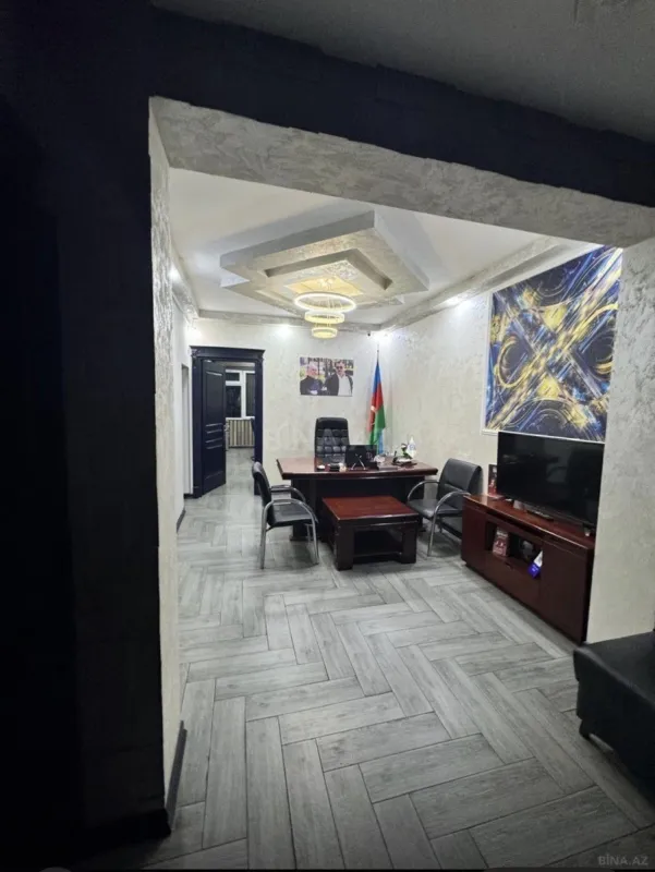 Satılır 3 otaqlı ofis 40 m²