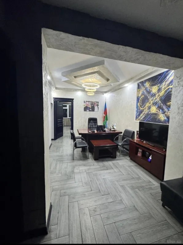 Satılır 3 otaqlı ofis 40 m²