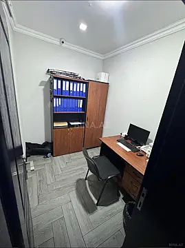 Satılır 3 otaqlı ofis 40 m²