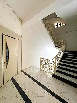 Satılır 3 otaqlı mənzil 112 m² — Bakı, Həzi Aslanov qəs. 3 otaq 112.00 m²