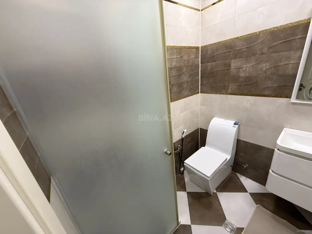 Kirayə verilir 4 otaqlı mənzil 110 m²