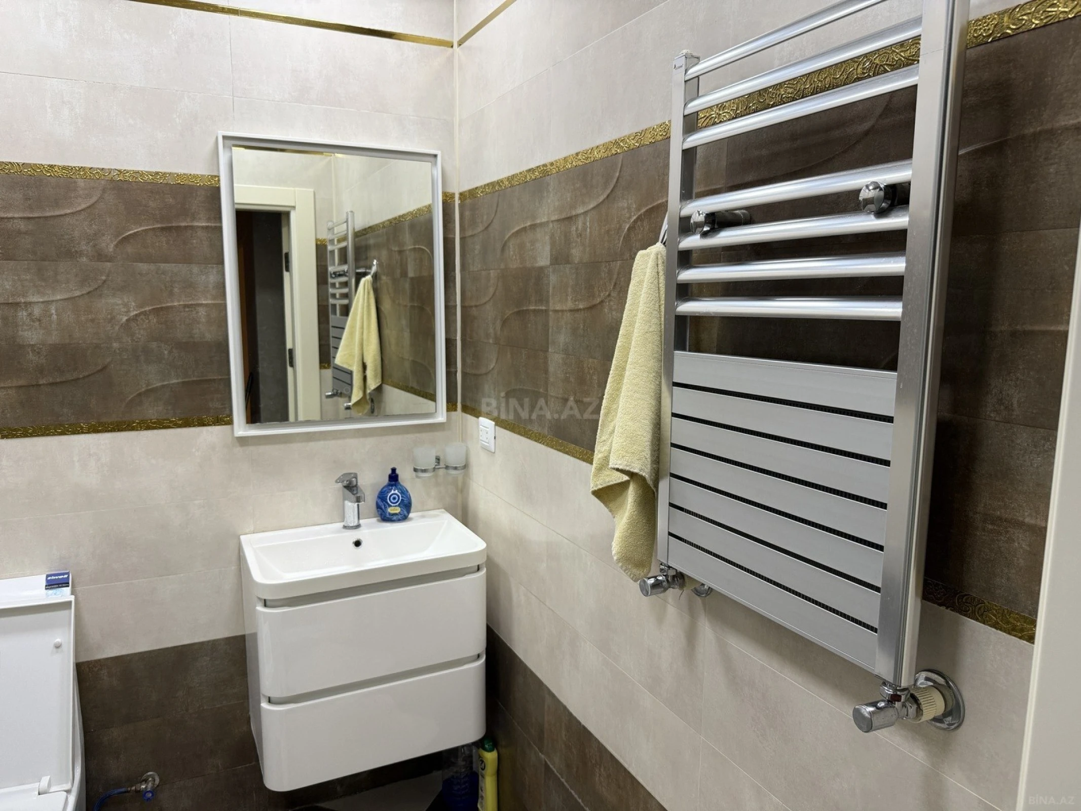 Kirayə verilir 4 otaqlı mənzil 110 m²