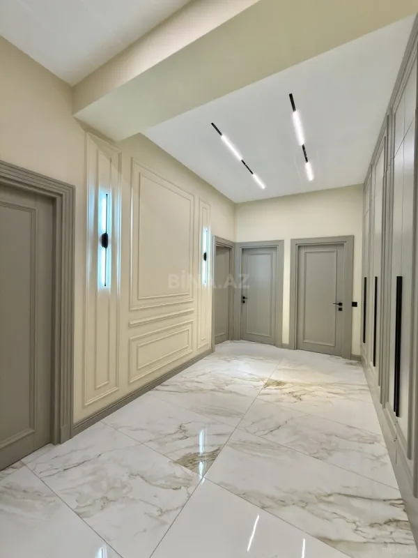 Satılır 3 otaqlı mənzil 105 m²
