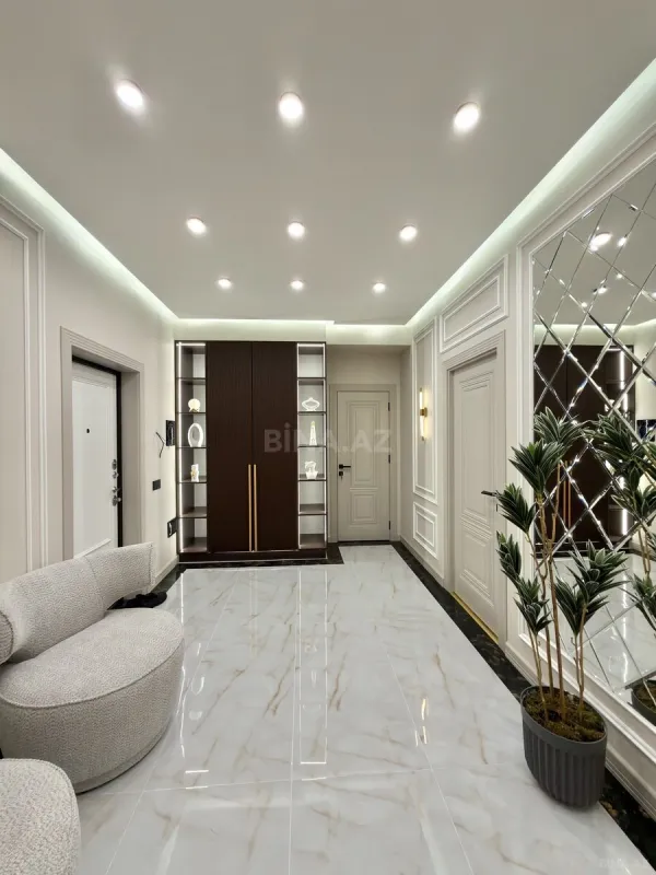 Satılır 3 otaqlı mənzil 98 m²