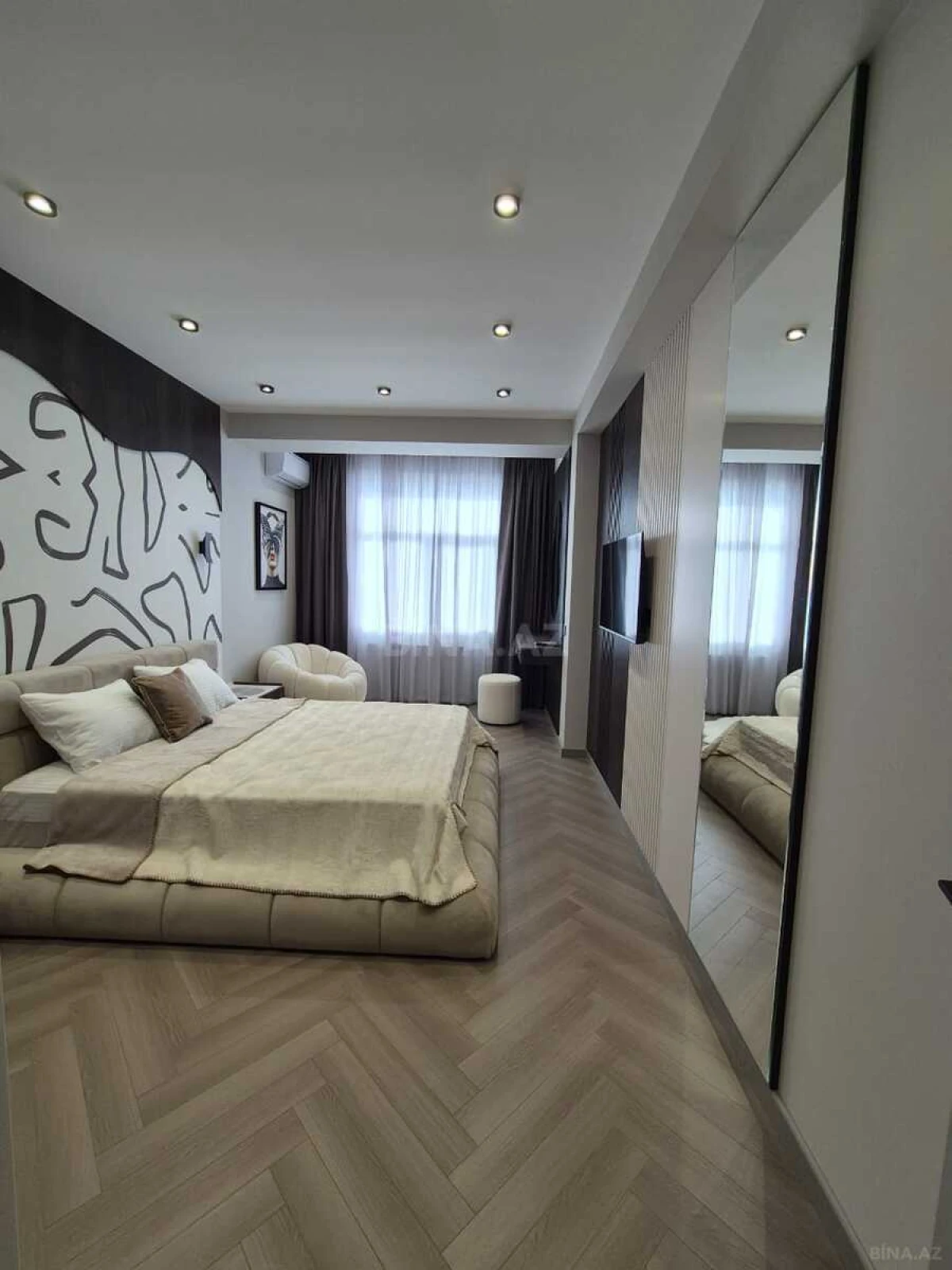 Kirayə verilir 3 otaqlı mənzil 101 m²