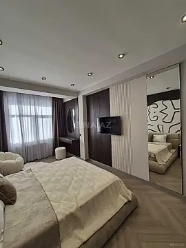 Kirayə verilir 3 otaqlı mənzil 101 m²