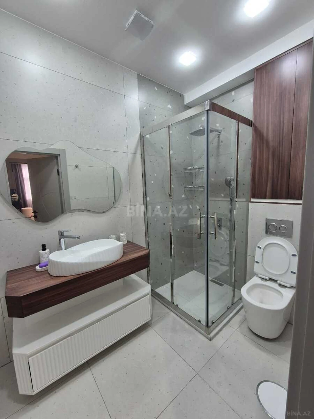 Kirayə verilir 3 otaqlı mənzil 101 m²