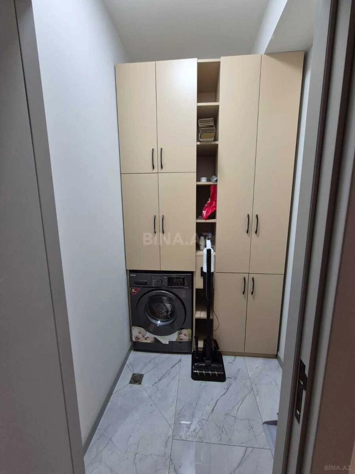 Kirayə verilir 3 otaqlı mənzil 101 m²