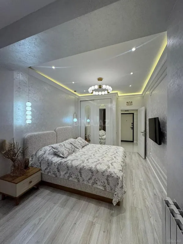 Satılır 3 otaqlı mənzil 120 m²