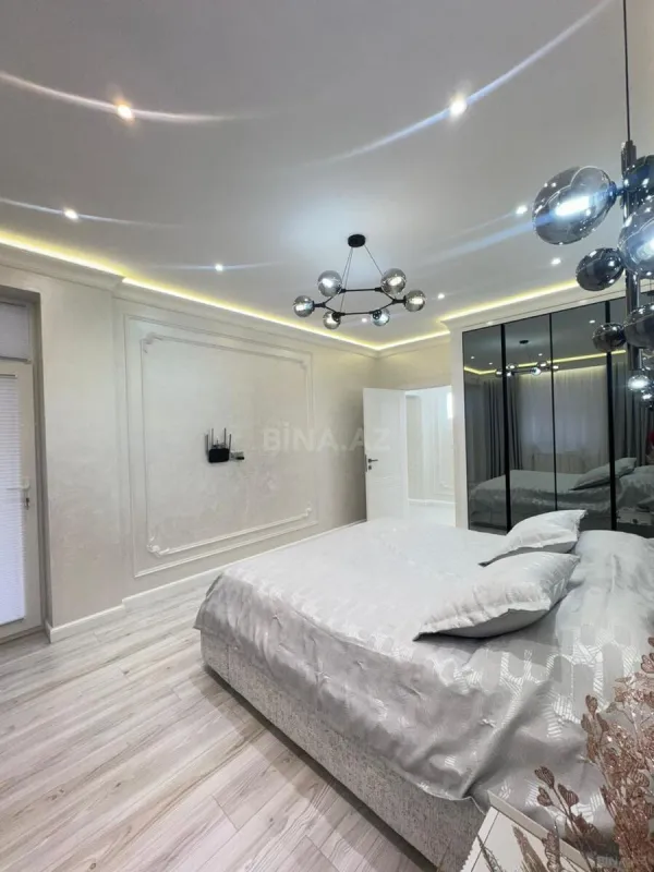 Satılır 3 otaqlı mənzil 120 m²