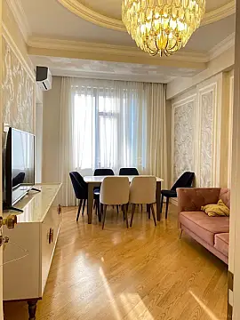 Kirayə verilir 2 otaqlı mənzil 65 m²