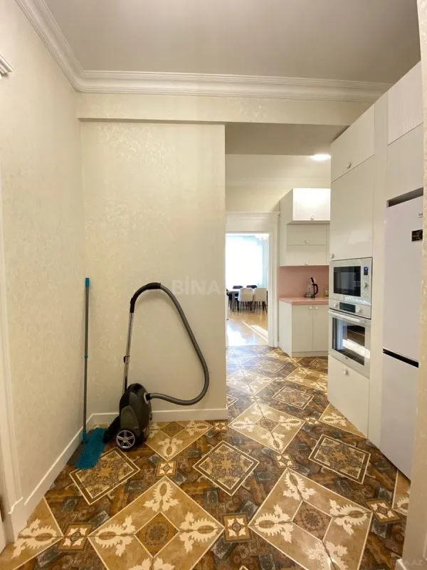 Kirayə verilir 2 otaqlı mənzil 65 m²