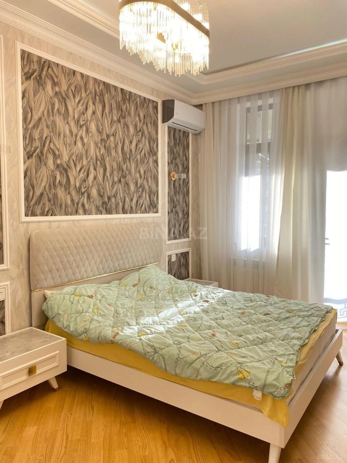 Kirayə verilir 2 otaqlı mənzil 65 m²