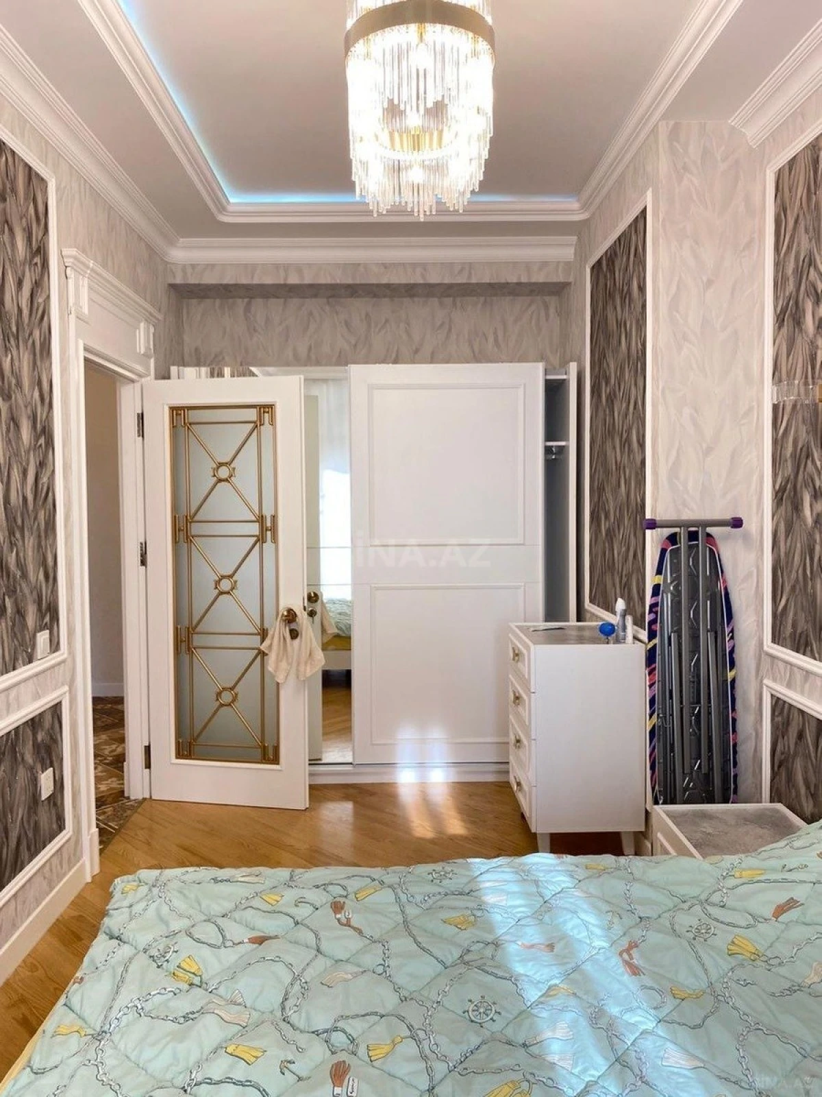 Kirayə verilir 2 otaqlı mənzil 65 m²