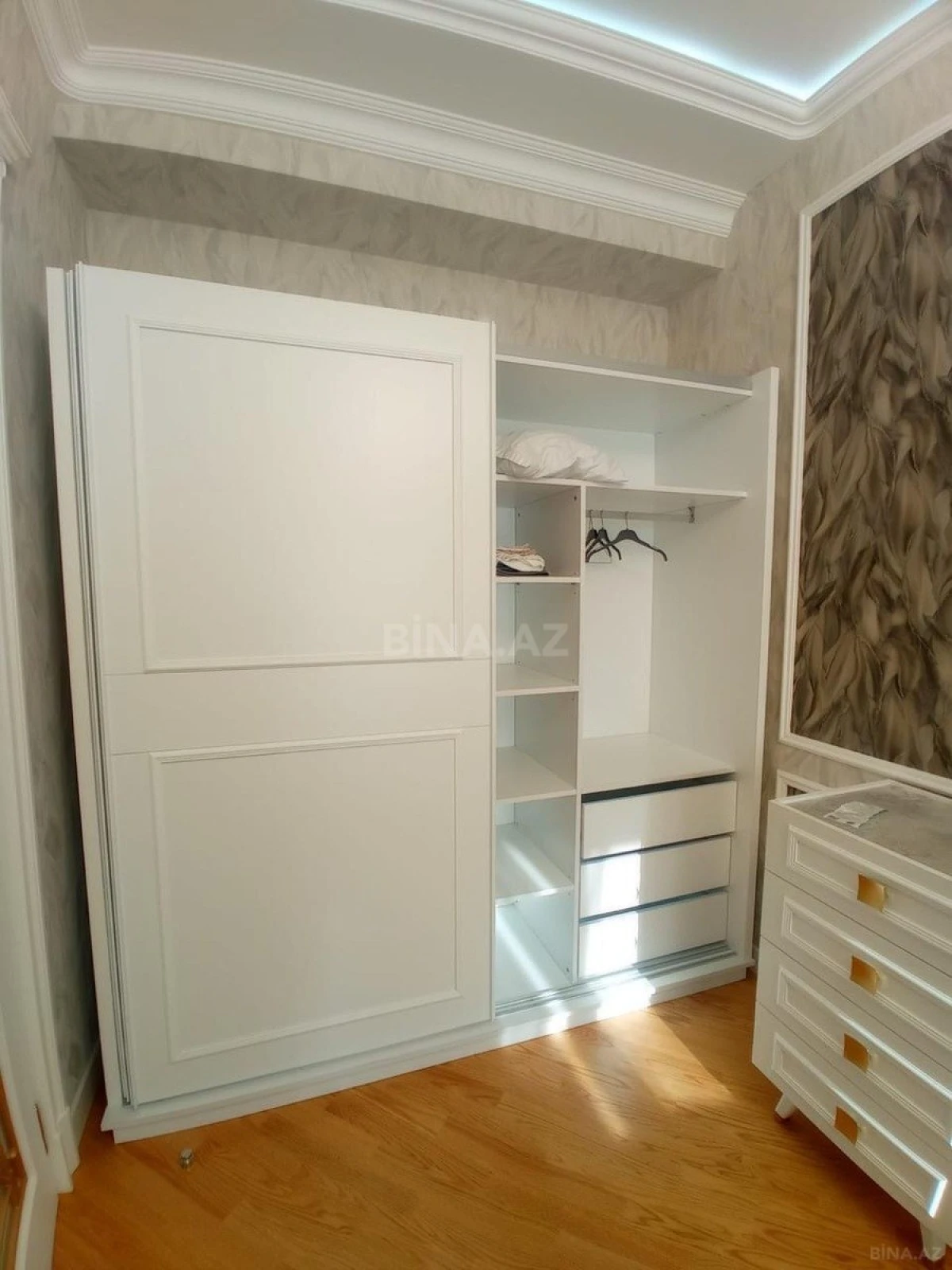 Kirayə verilir 2 otaqlı mənzil 65 m²